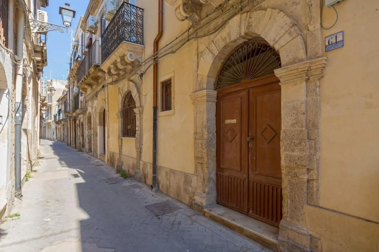 Apartment Casa Di Anna - Appartamento Nel Cuore Di Ortigia Syracuse Italy